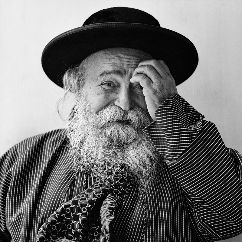 © Christine Turnauer – Rabbi Judah Frank, Mea Shearim, Jerusalem, 2011, Coal pigment print